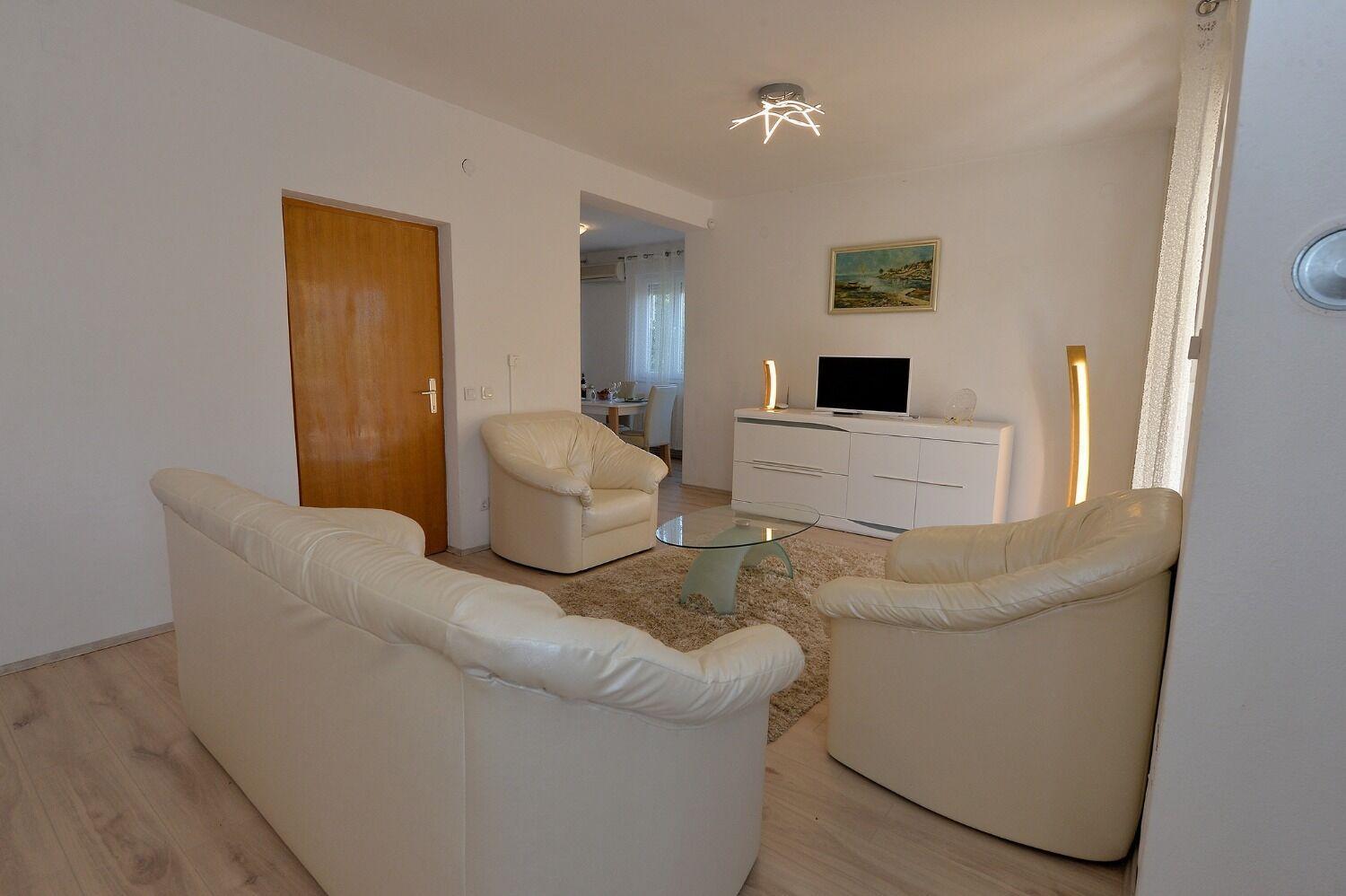 Apartments Olive Garden - Swimming Pool บีโอกราดนาโมรู ภายนอก รูปภาพ